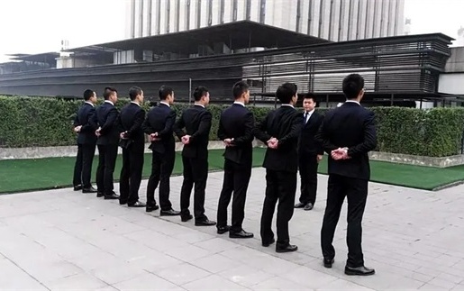 珠海揭秘：如何选择靠谱的收债公司？老司机给你支招